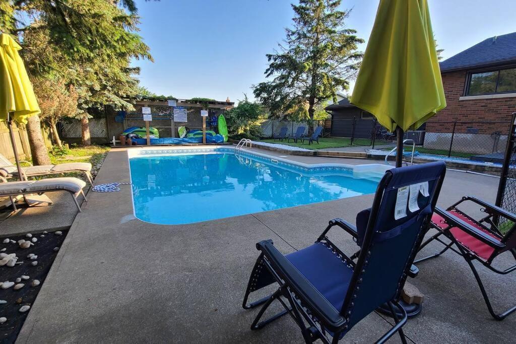 Cozy 3br Family Getaway - Pool Oasis Niagara Falls
