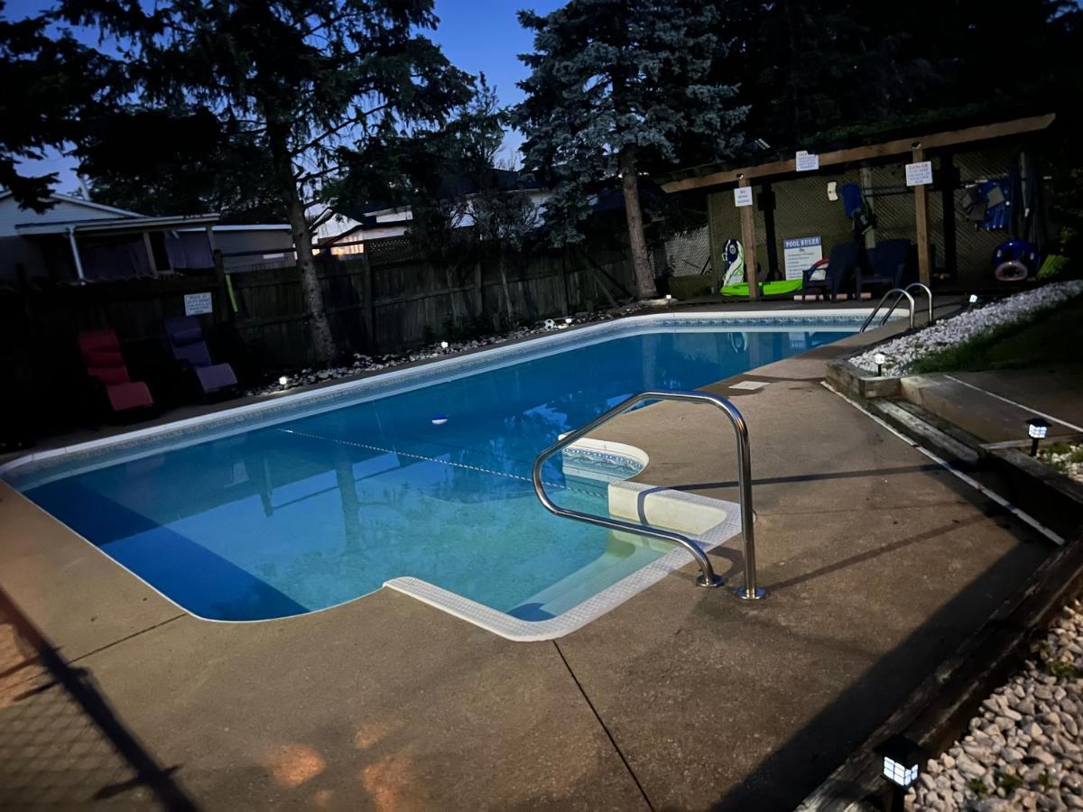 Cozy 3br Family Getaway - Pool Oasis Villa *