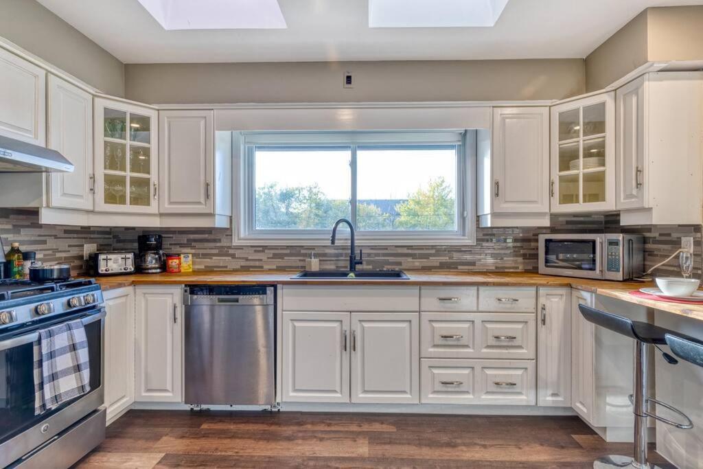 Cozy 3br Family Getaway - Pool Oasis Villa *